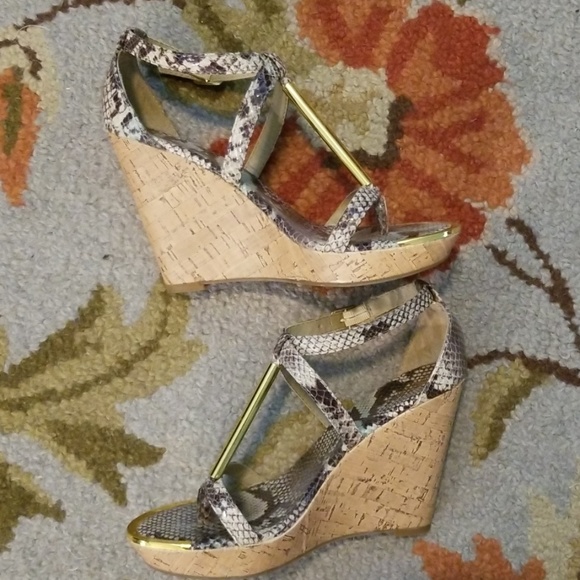 Mossimo animal print cork wedges with gold accents - Picture 5 of 6